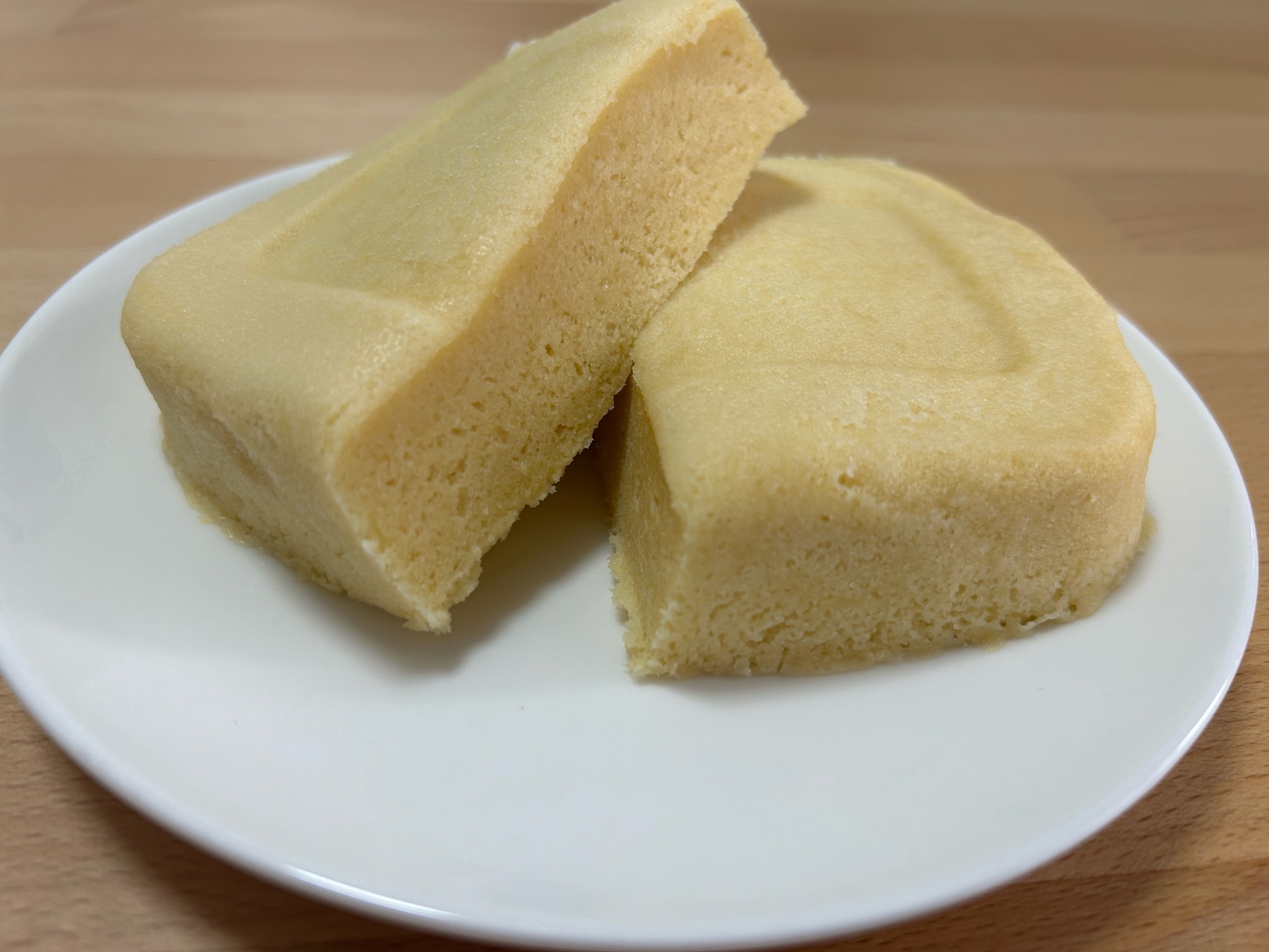 もちもちふわふわ!レンジで米粉の卵蒸しパン