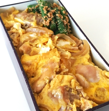 鶏肉と油揚げの卵とじ丼弁当♪