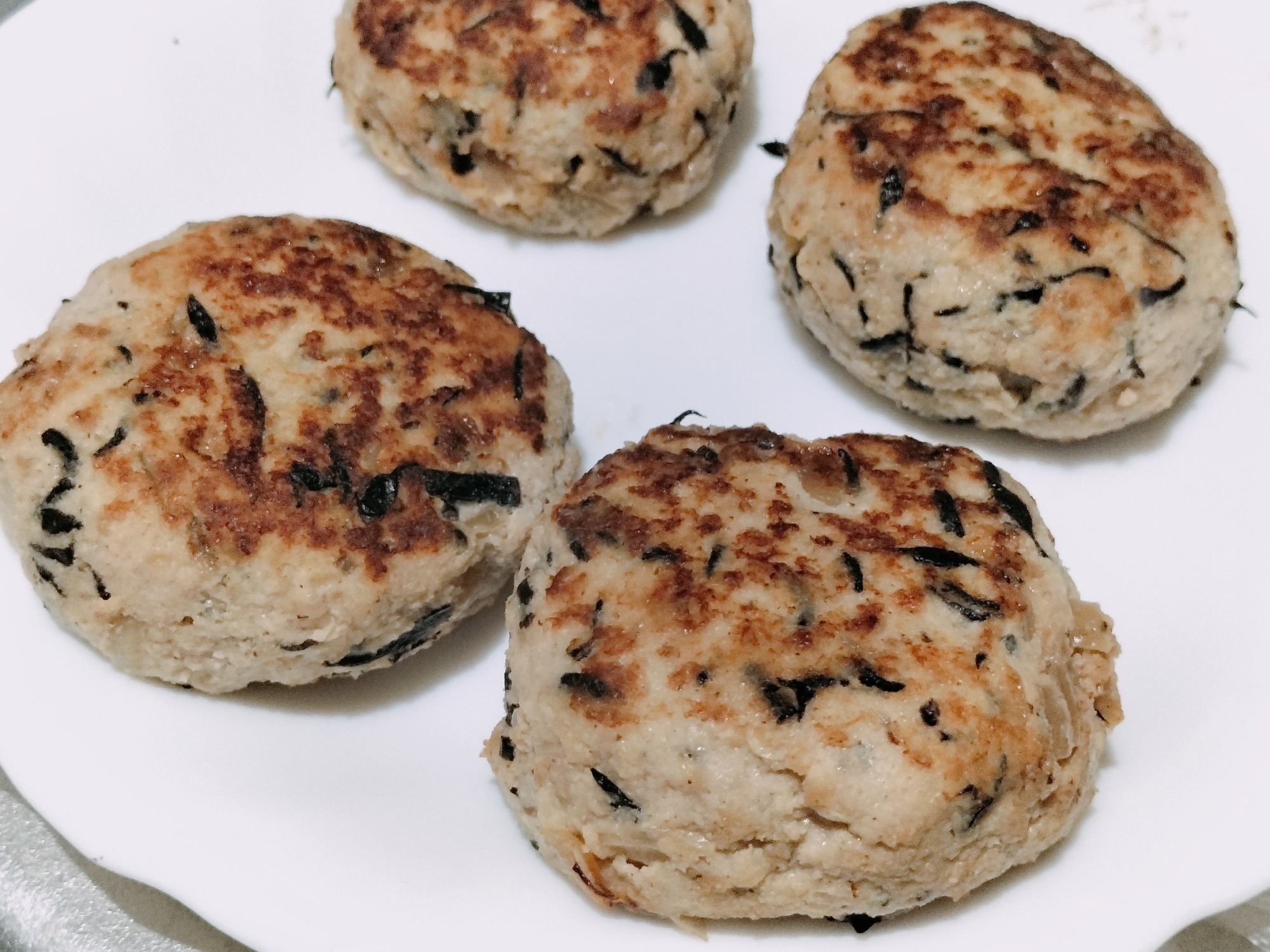 簡単作り置き♪ヘルシージューシーなおからハンバーグ