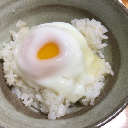 茹でずにレンジで！ 簡単にできる温泉卵♪