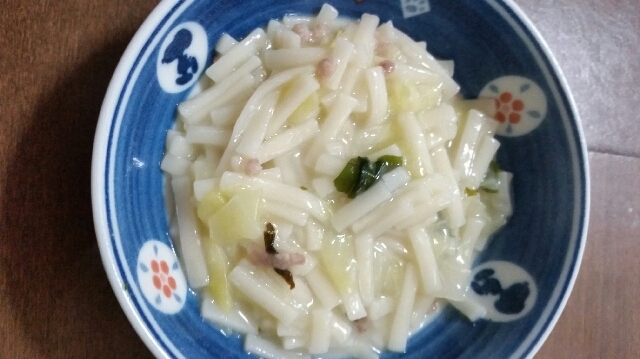 離乳食中期 後期ワカメと春キャベツの肉うどん レシピ 作り方 By しぃ な 楽天レシピ