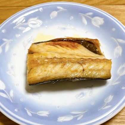 鯖のニンニク塩焼き