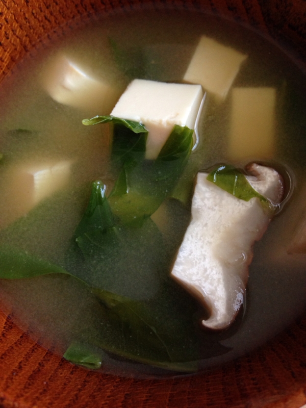 空芯菜と豆腐の味噌汁