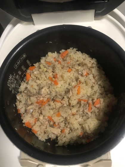 さば水煮缶の炊き込みご飯☆白だしを使って
