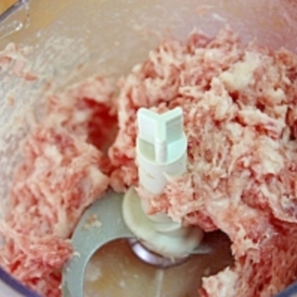 フードプロセッサーで お家で簡単 ひき肉の作り方 レシピ 作り方 By ペコ4672 楽天レシピ フードプロセッサーで お家で簡単 ひき肉の作り方 レシピ 作り方 By ペコ4672 楽天レシピ