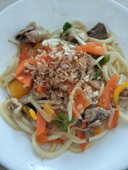 残り野菜で！焼きうどん