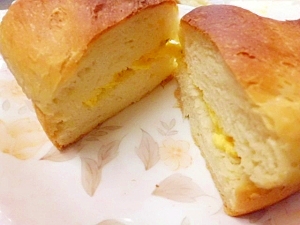 丸い食パンで　ケーキみたいな卵サンド