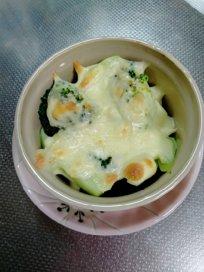 簡単♪おつまみ♪ブロッコリーの香味チーズ焼き