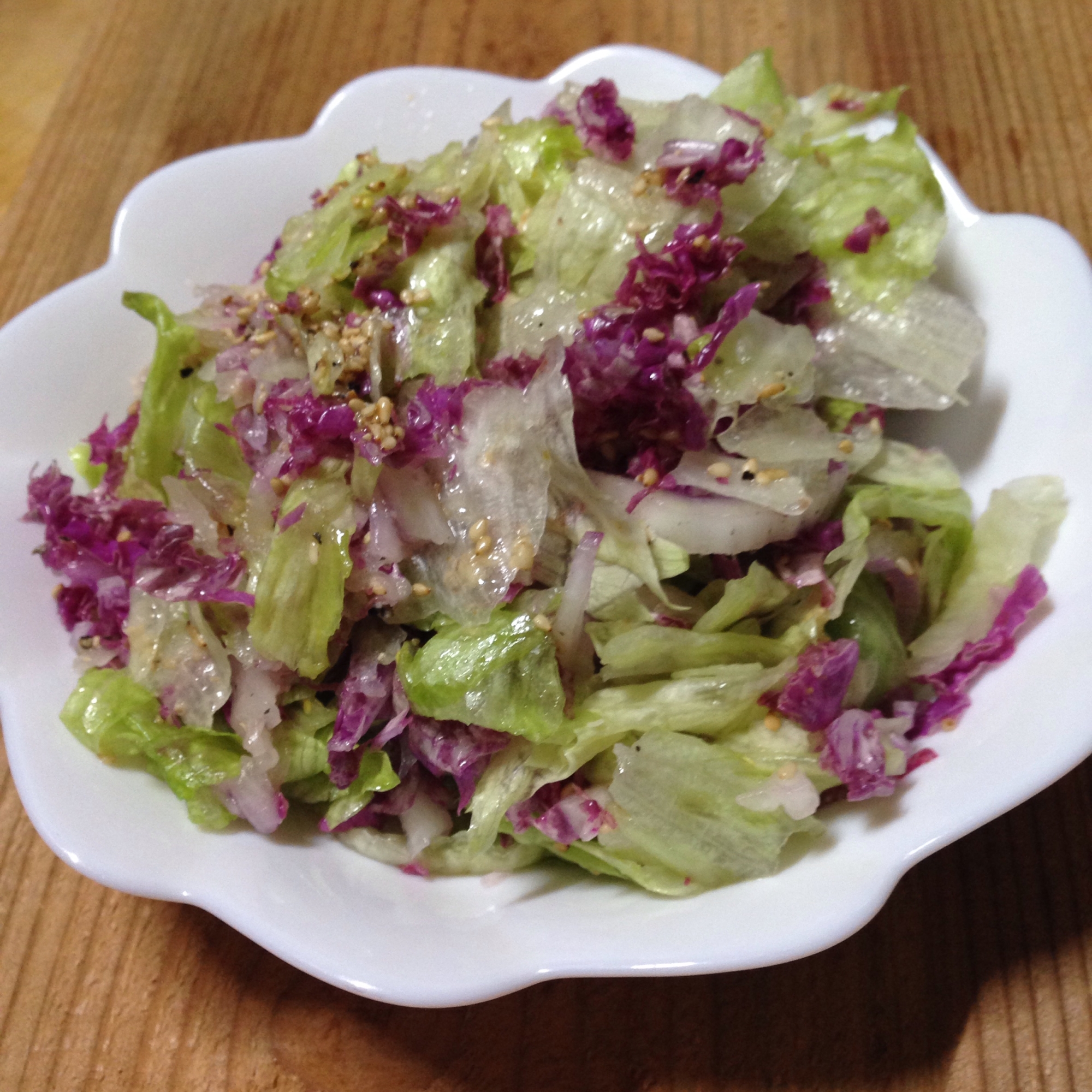 紫白菜とレタスのサラダ♪