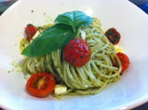 ドライトマト入りジェノベーゼ レシピ 作り方 By Rinmama9459 楽天レシピ