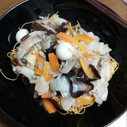 長男がパリパリ麺が好きなので、家で皿うどんを作ってみました！作ってみると意外と簡単なんですね。美味しくできました^^。