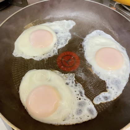 基本の目玉焼き✨卵が好きなので、何個でも食べられます笑