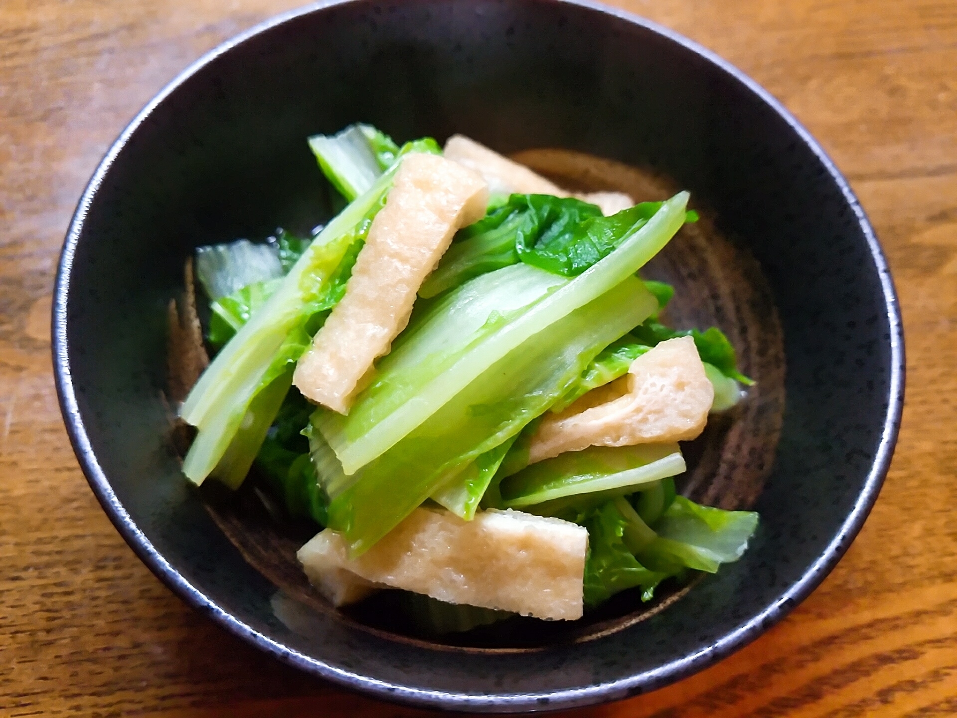 シロナと油揚げの煮びたし