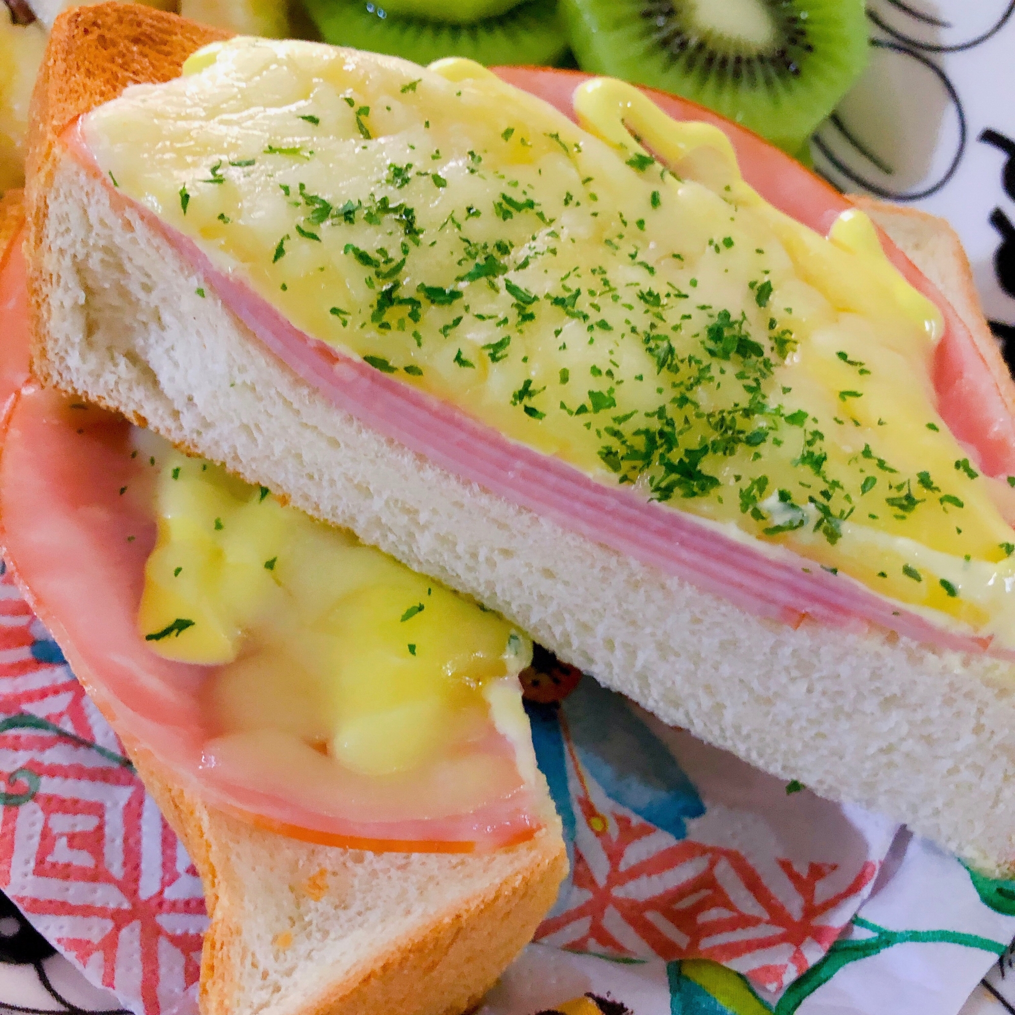 超簡単！ハムチーズトースト♡