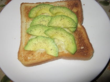 普通の食パンで作りましたが、かなり美味しかったです。