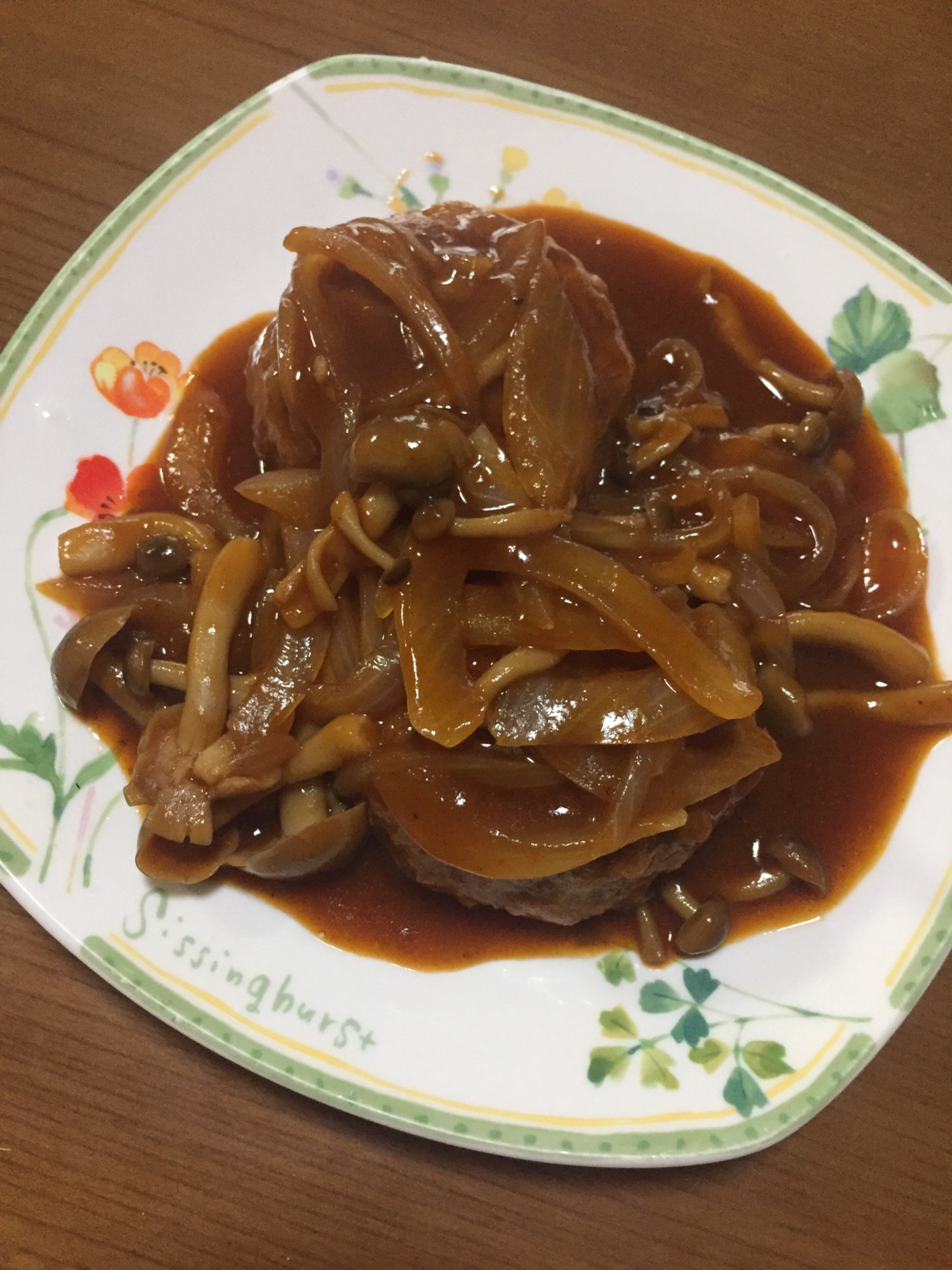 美味しい煮込みハンバーグ