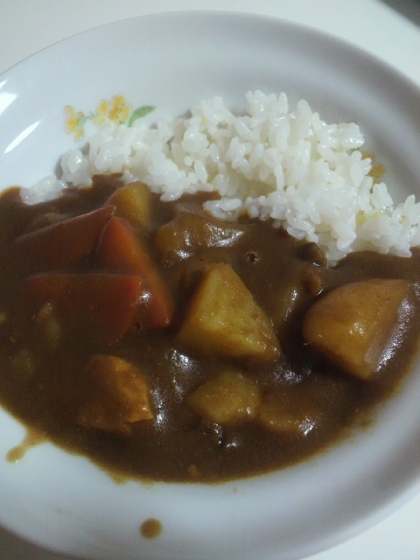 さつまいもゴロゴロ♪鶏ささ身とさつまいものカレー♪