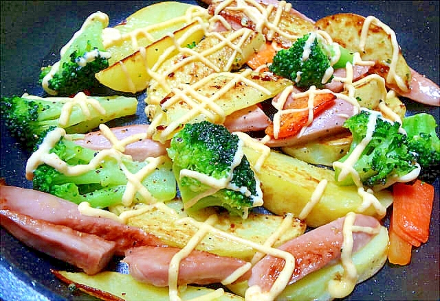 野菜と魚肉ソーセージのソテー