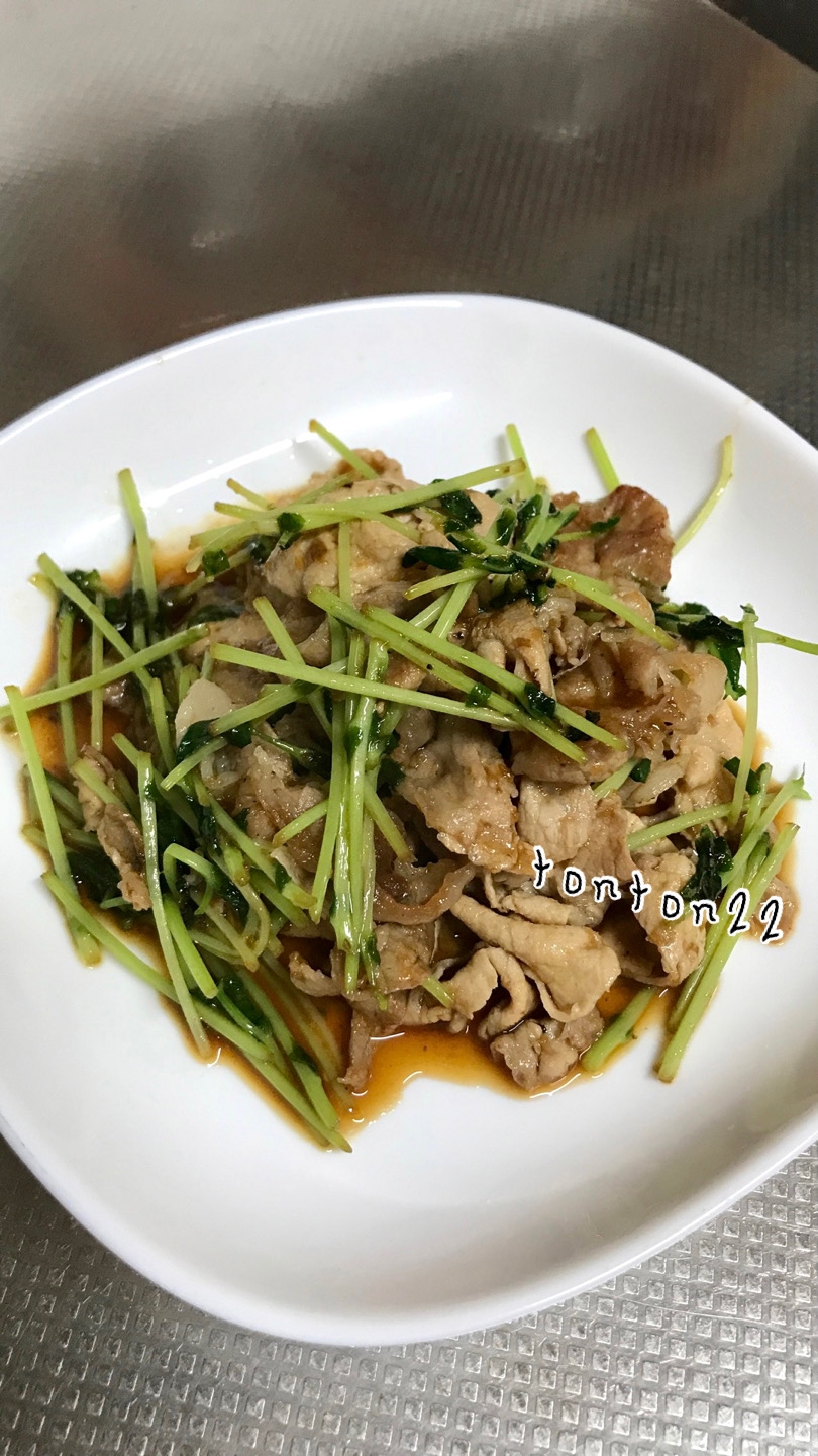 豚肉と豆苗の焼き肉のたれ炒め☆