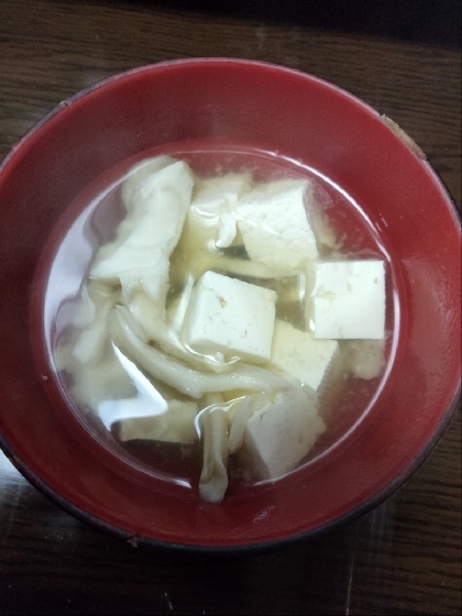 舞茸と豆腐の味噌汁