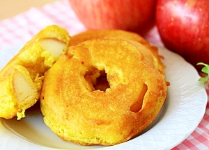 りんごまるごと！びっくりの美味しさりんごドーナッツ