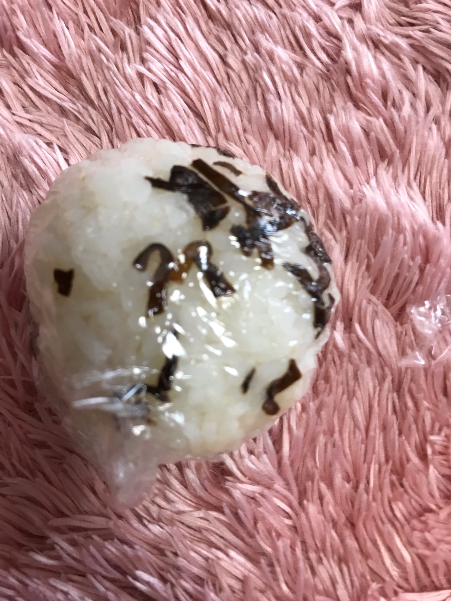 ささみの焼肉のたれ炒め入り塩昆布おにぎり