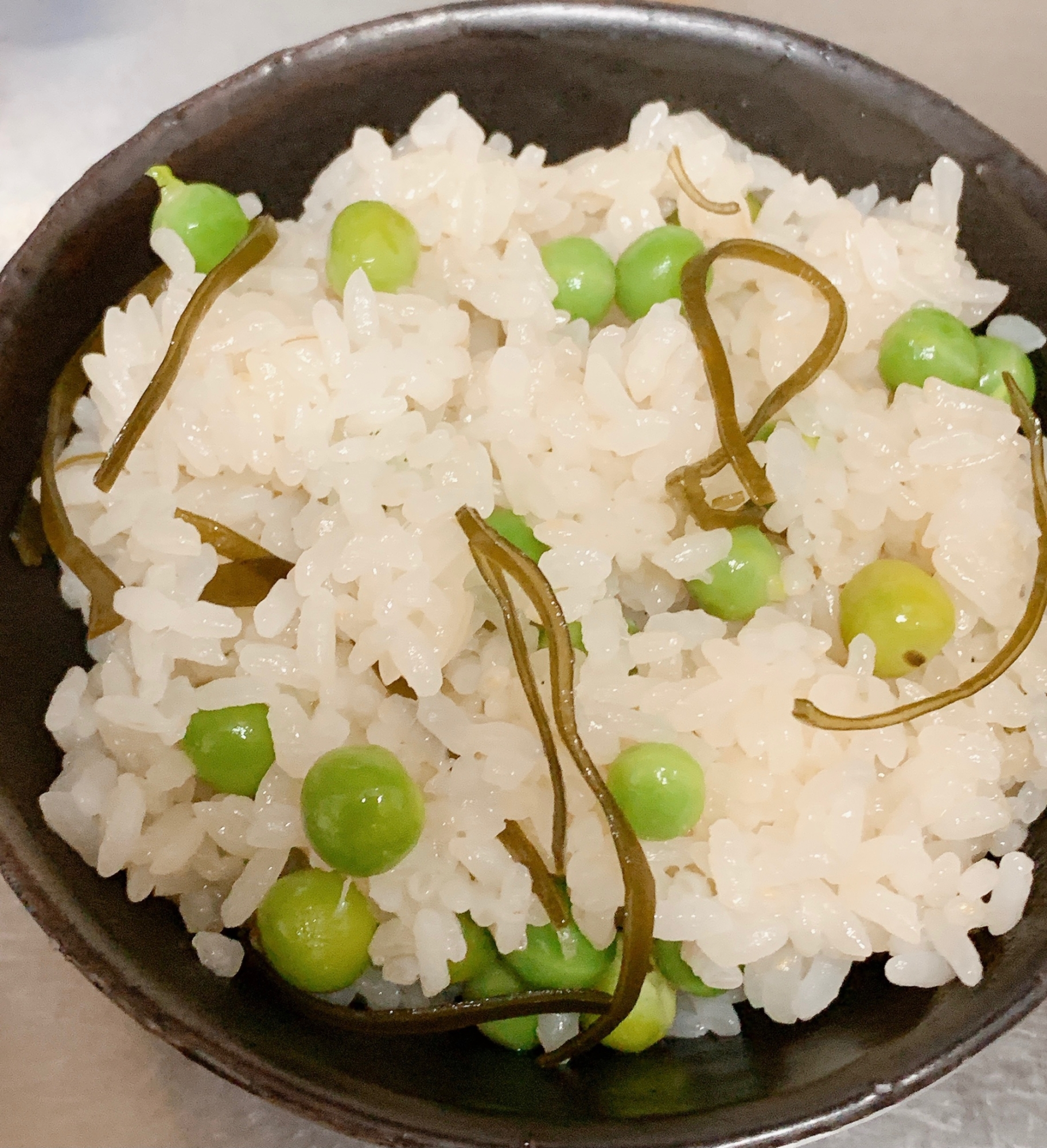 我が家の豆おこわご飯（昆布入り）