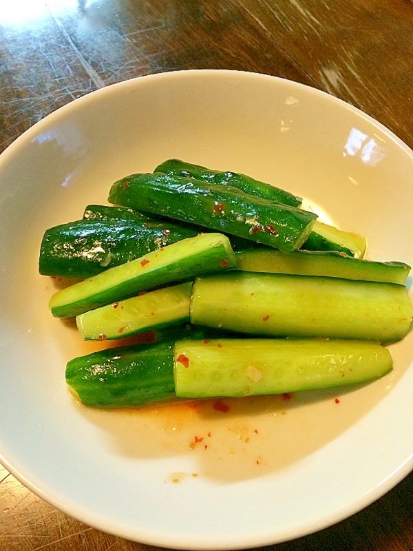 1分で簡単 3 ピリ辛ポリポリきゅうり レシピ 作り方 By きのこのみみ 楽天レシピ 1分で簡単 3 ピリ辛ポリポリきゅうり レシピ 作り方 By きのこのみみ 楽天レシピ