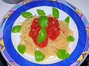 手抜きだけど美味しい～♪トマトソースのスパゲッティ