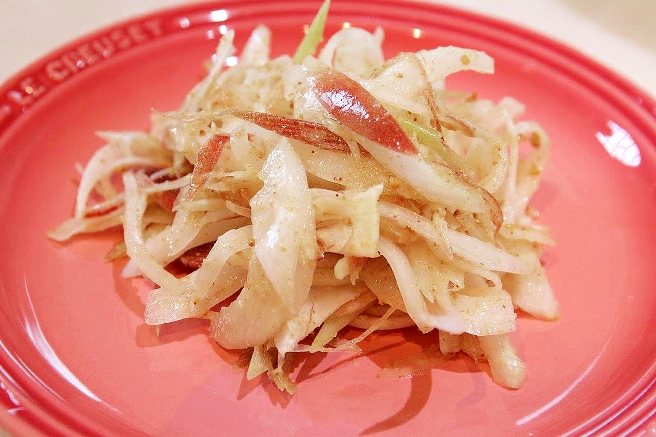 作り置きできちゃう！新玉ねぎと茗荷ナムル