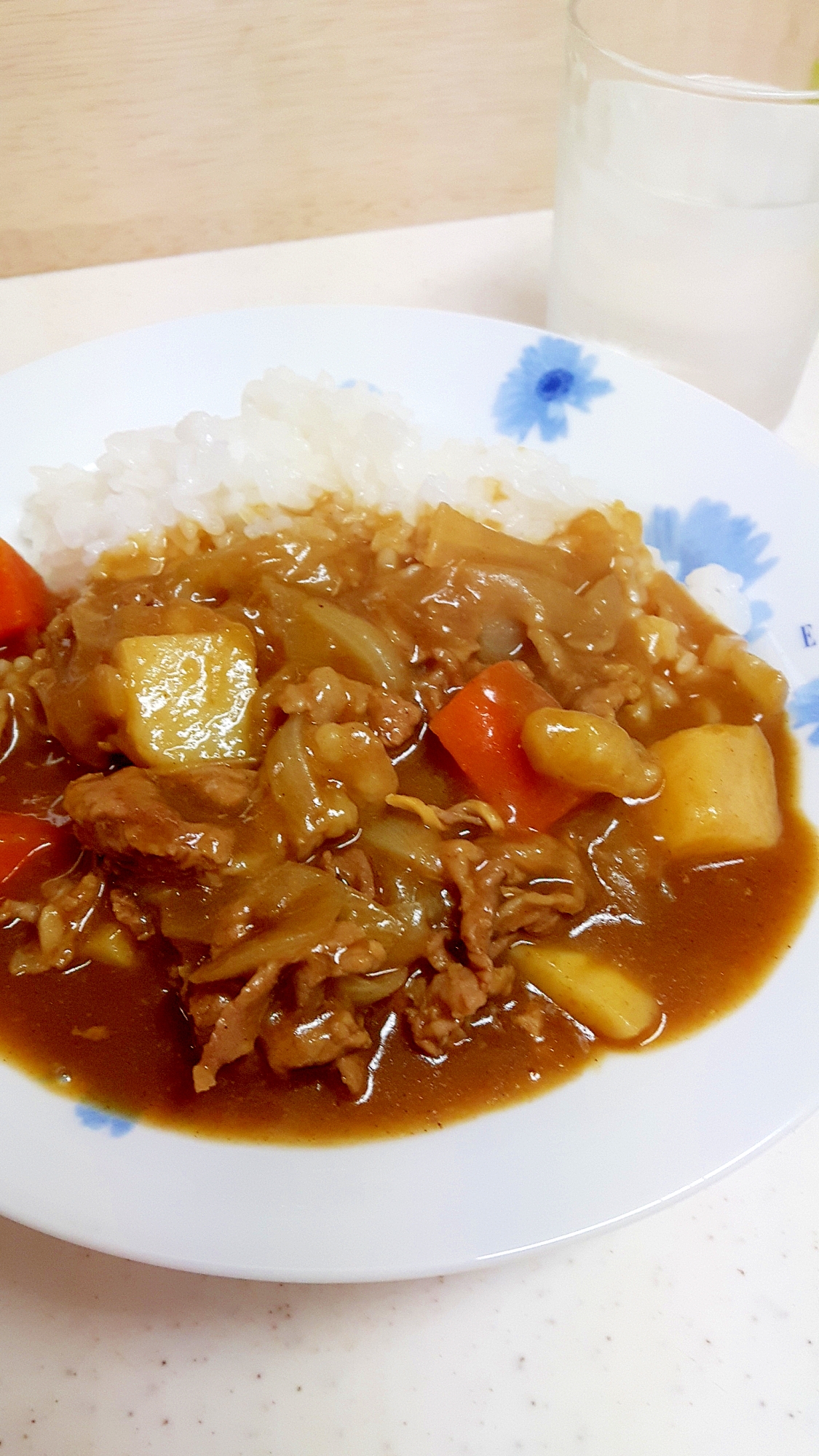 ビールでやわらか大人味！(^^)簡単ビーフカレー♪