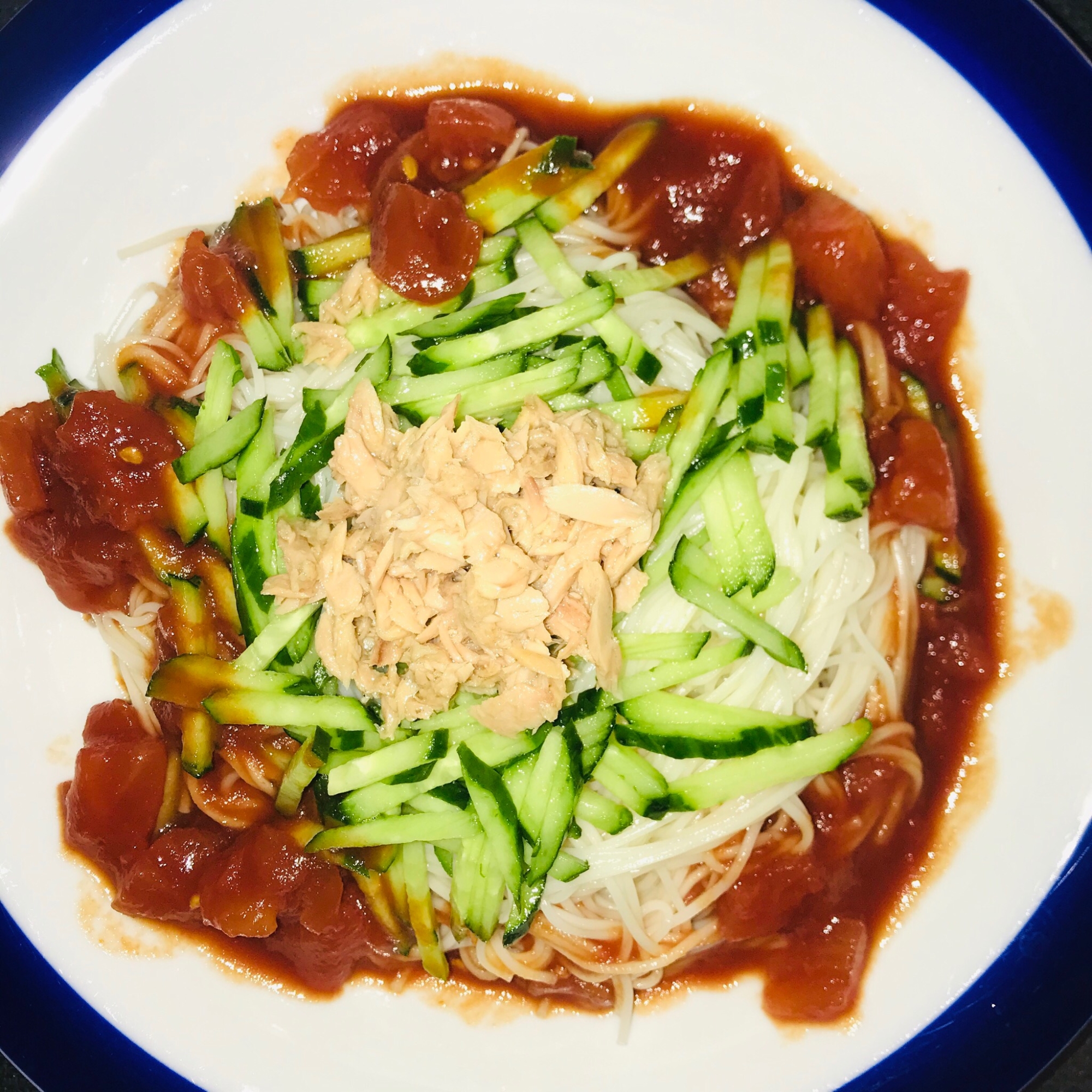 缶詰利用で簡単！トマトダレの素麺