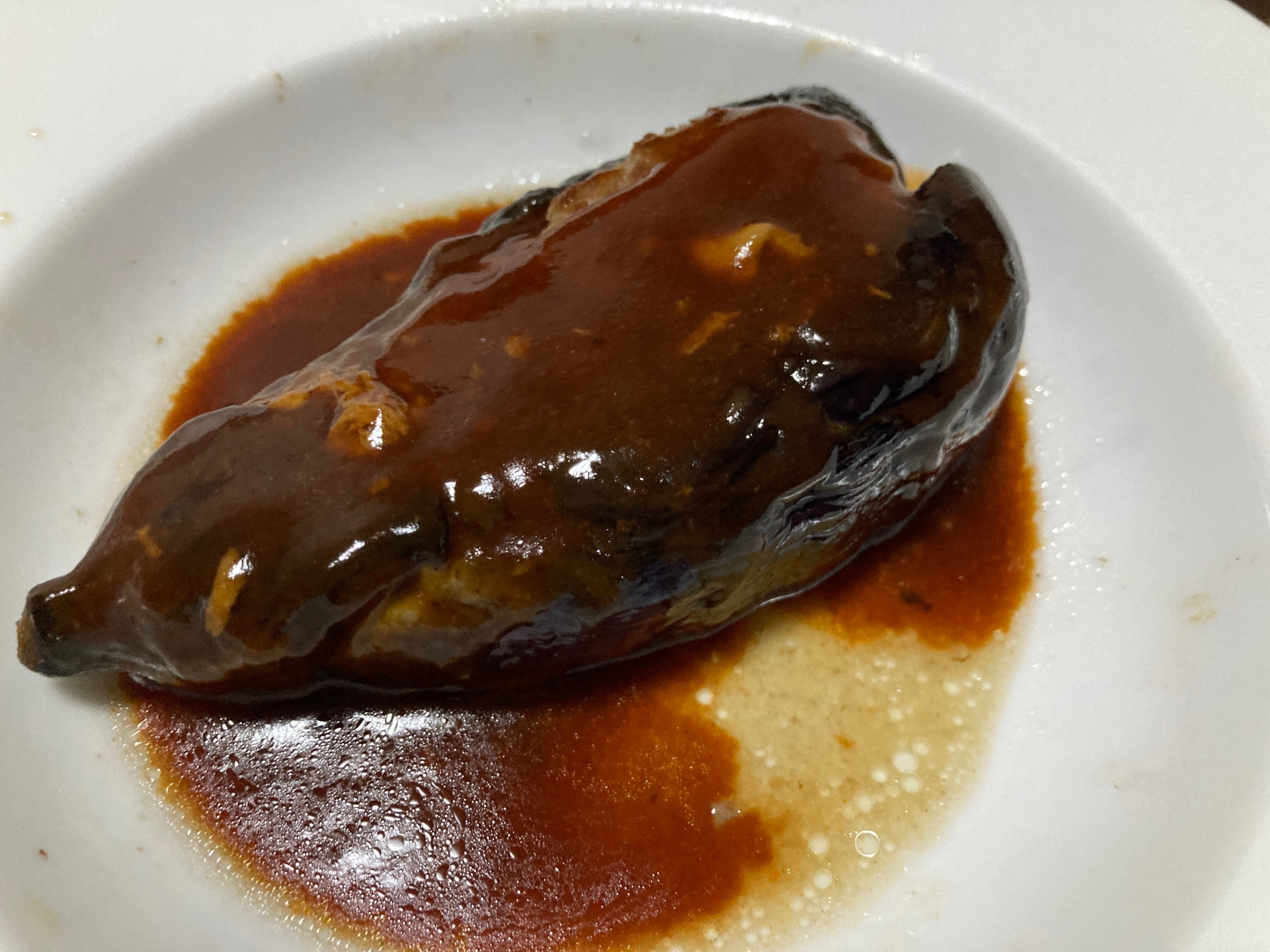 丸ごとナスの肉詰め