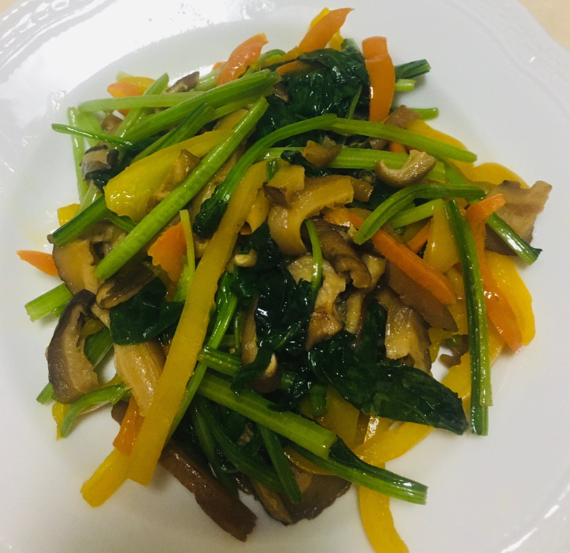 パプリカとほうれん草の椎茸ソテー