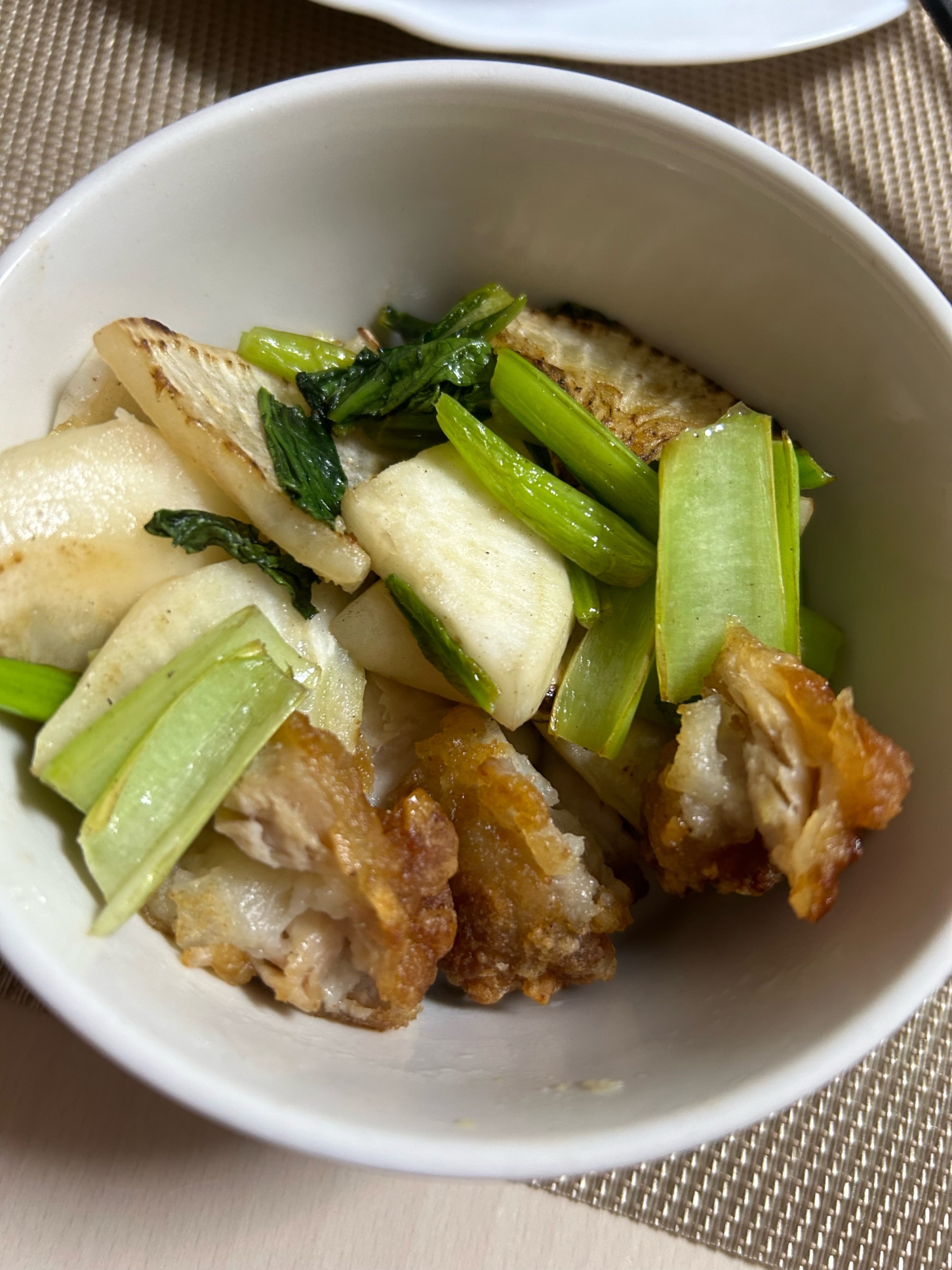 カブと小松菜の唐揚げホットサラダ