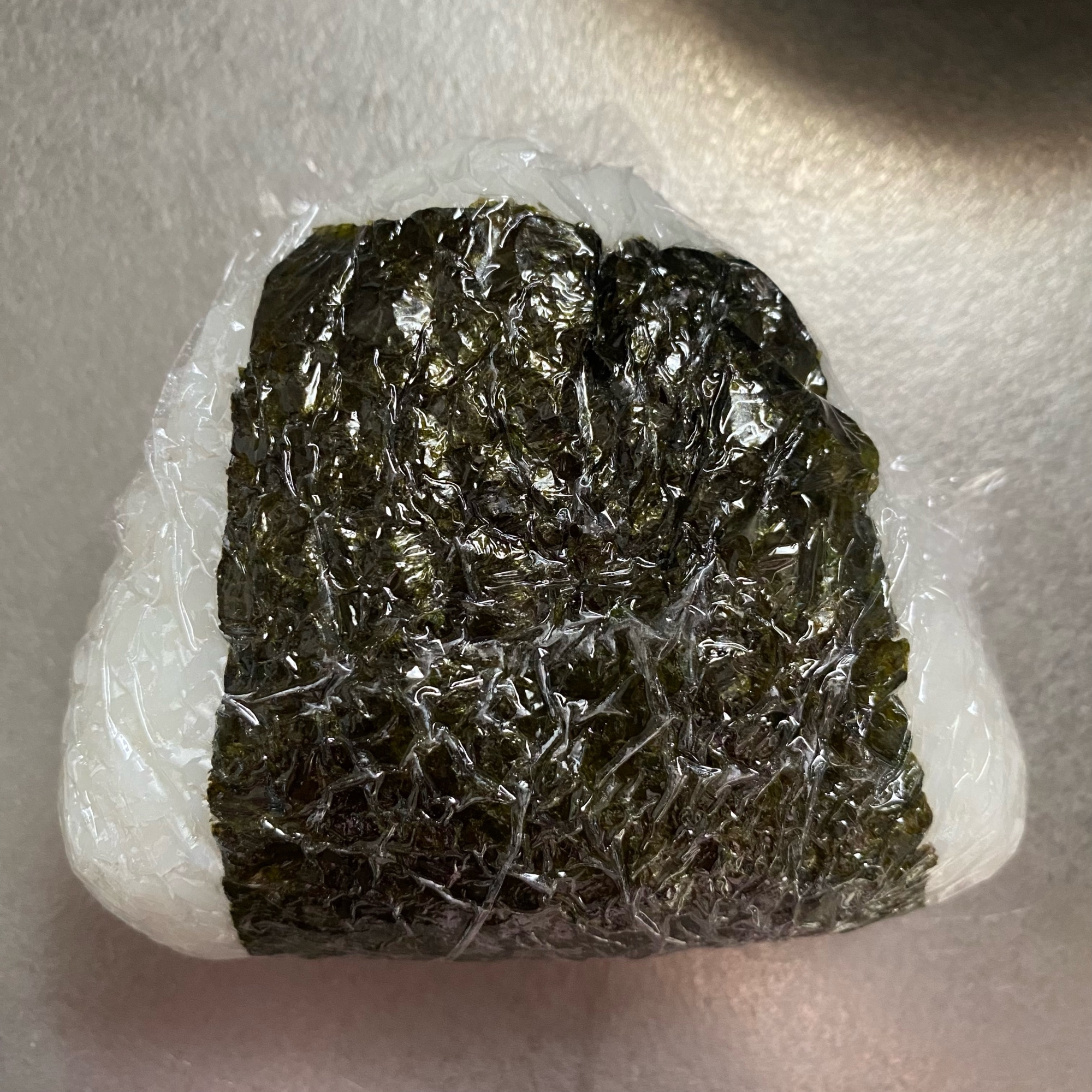 海苔巻きおにぎり(サラダチキン)