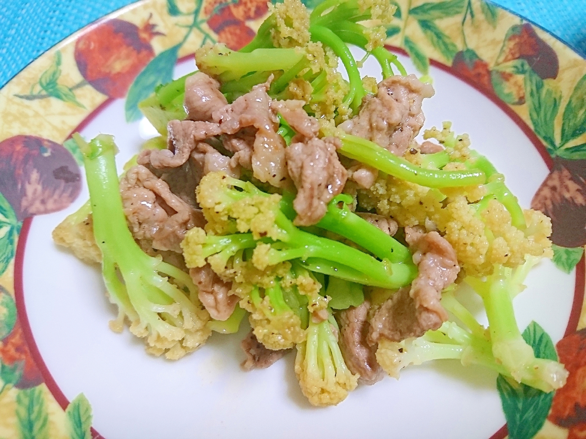 茎カリフラワーと豚肉のカレー炒め