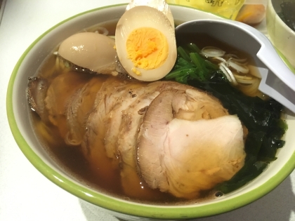 半熟ダメなので火を通し目ですが、、、
おいしい味玉でラーメン！
ごちそうさまでした(*´˘`*)