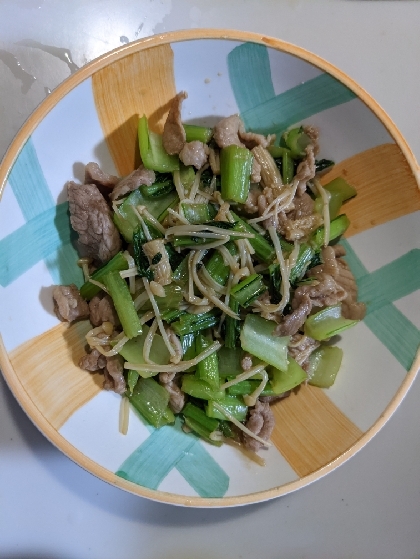牛肉と小松菜のニンニク炒め