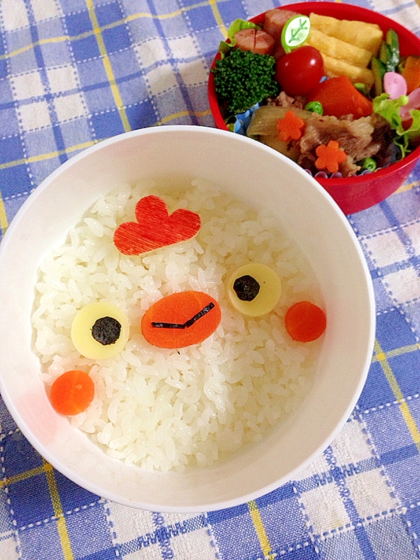 簡単キャラ弁 まぁるいお弁当箱deニワトリのお弁当 レシピ 作り方 By Cherry05 楽天レシピ