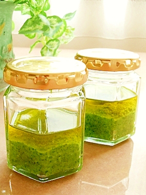 イタリアンパセリのジェノベーゼ風ソース レシピ 作り方 By Mikeneko2 楽天レシピ イタリアンパセリのジェノベーゼ風ソース レシピ 作り方 By Mikeneko2 楽天レシピ