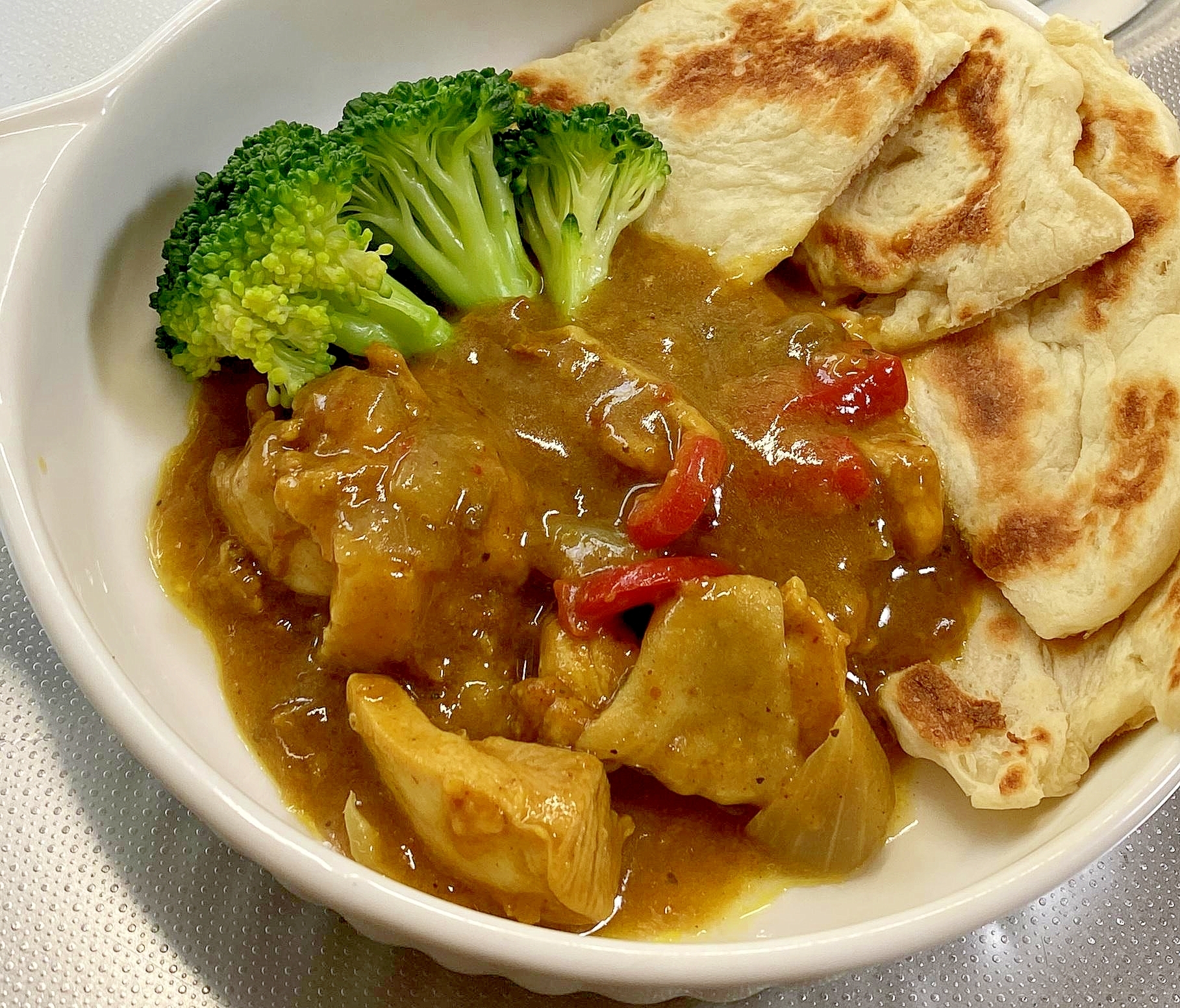 煮込み入らず、チキンバターカレー