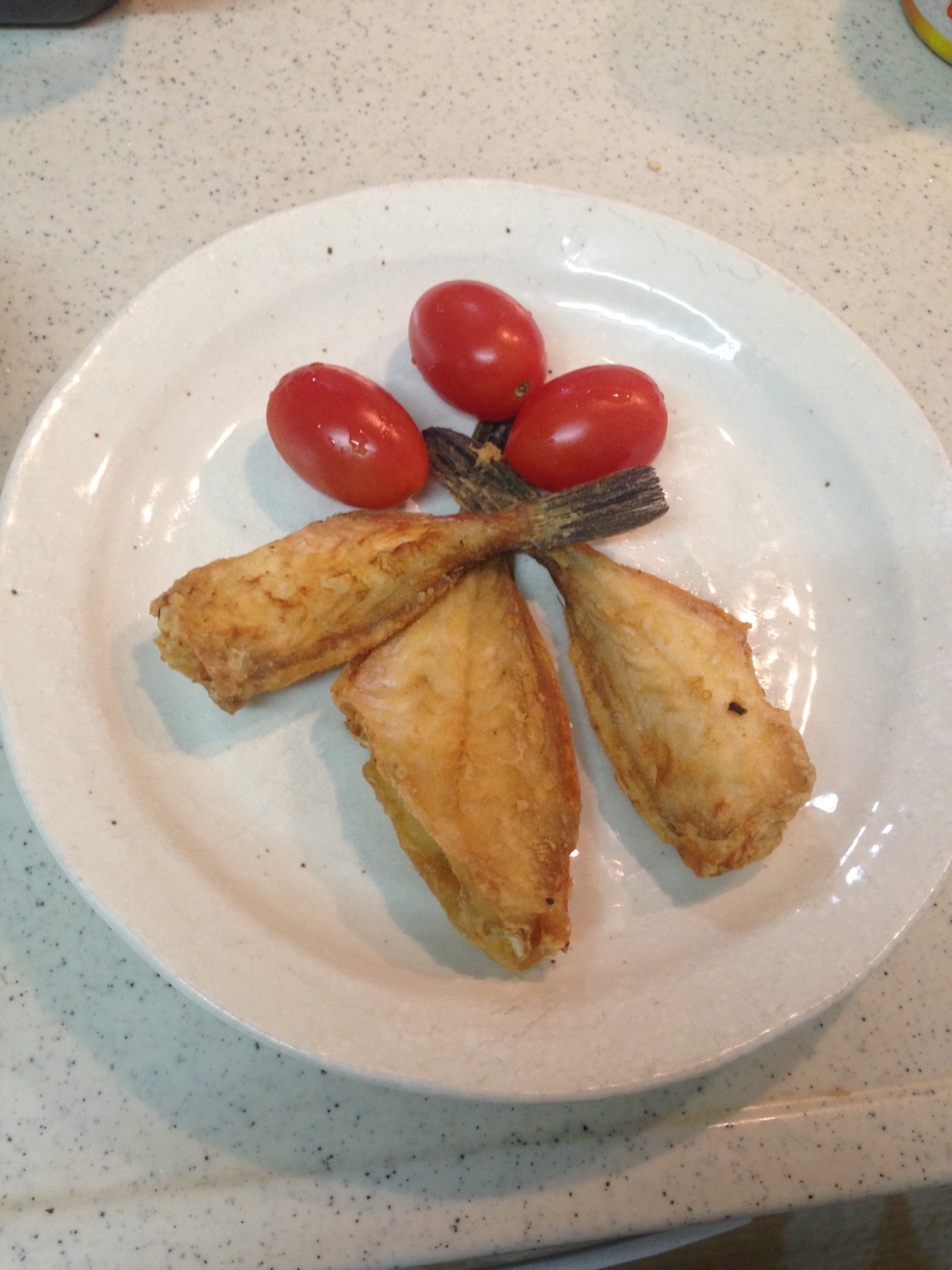 カルシウムたっぷり カワハギの簡単から揚げ レシピ 作り方 By ピタリ3870 楽天レシピ カルシウムたっぷり カワハギの簡単から揚げ レシピ 作り方 By ピタリ3870 楽天レシピ