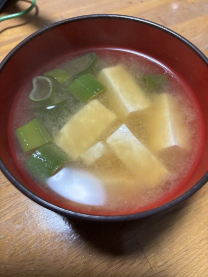 簡単☆小ネギと豆腐の味噌汁