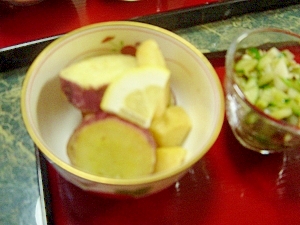 簡単☆シナモン風味♪サツマ芋とリンゴのレモン煮