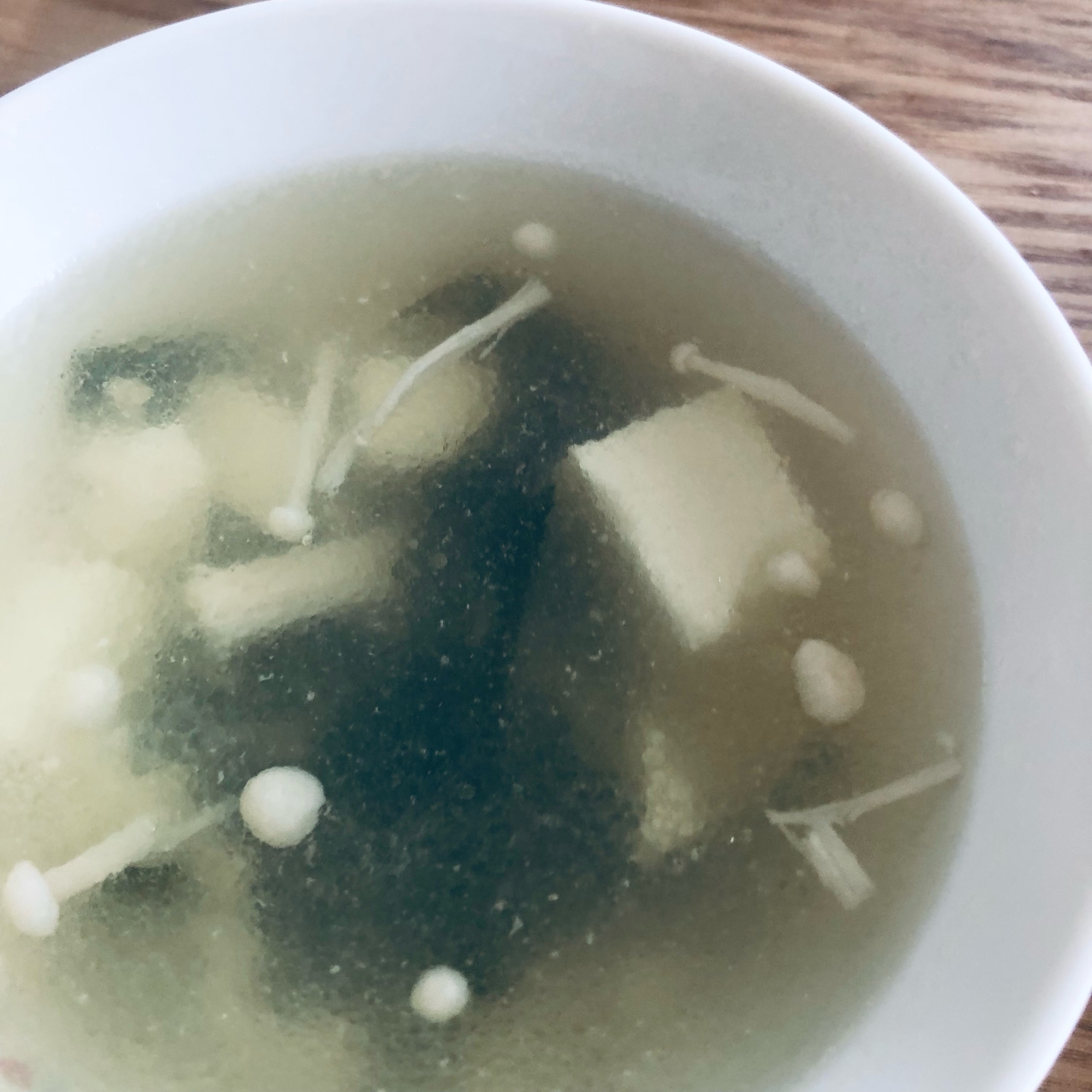 豆腐とわかめとえのきスープ