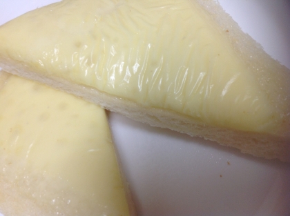 スライスチーズで作りました(^-^)甘じょっぱさが美味しいですね〜〜^_^ご馳走様でした^_−☆