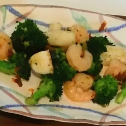 ブロッコリーと海鮮の物忌ペペチ炒め