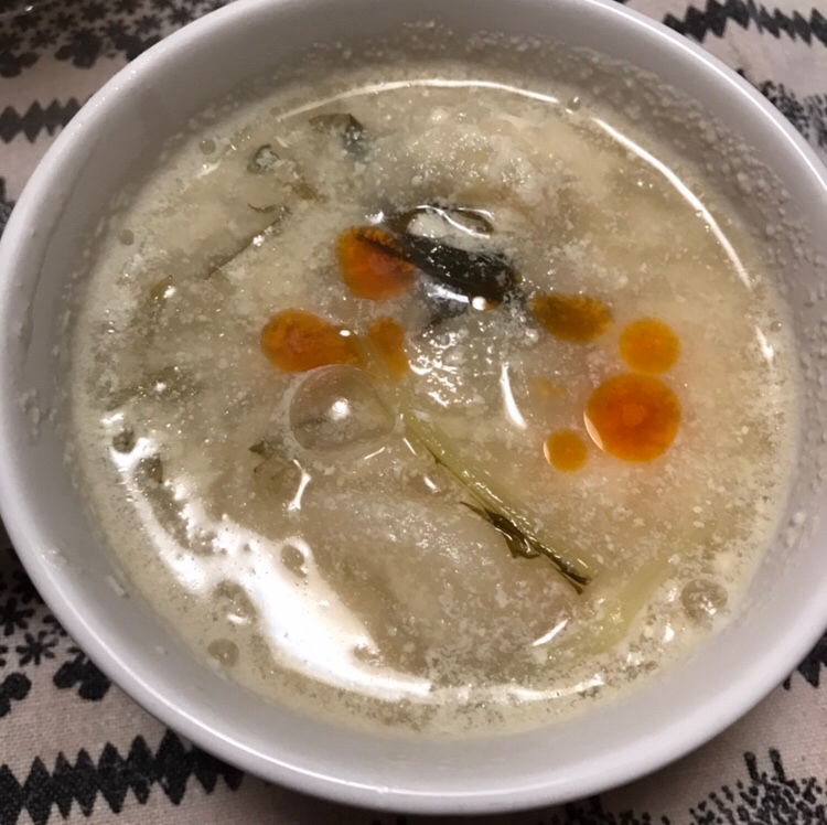 豆乳ラー油水餃子スープ
