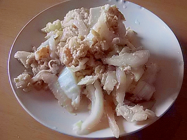 白菜と卵のコンソメ炒め